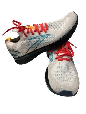 Brooks Levitate StealthFit 5 Running Shoes – Women’s 10.5
